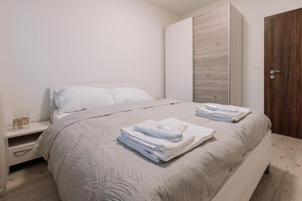דירות ברטיסלאבה Skau Dunajska 58A Apt3 מראה חיצוני תמונה